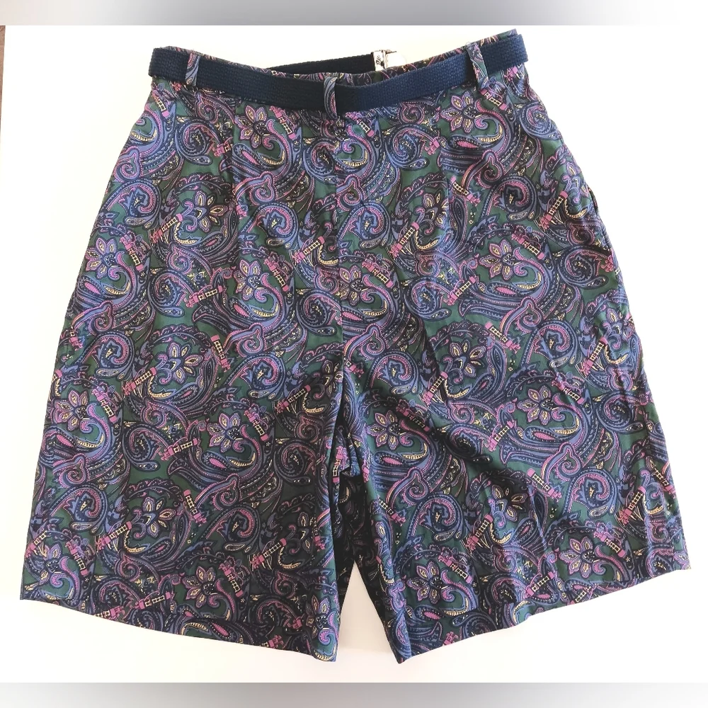 Vintage high waist pleated cotton golf Bermuda shorts. Sz 12. Jean Bell